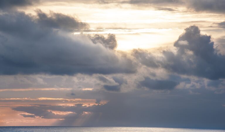 Visiting Cinque Terre in Winter: Off-Season Ferry Schedules, Hiking Trails & Budget Bases