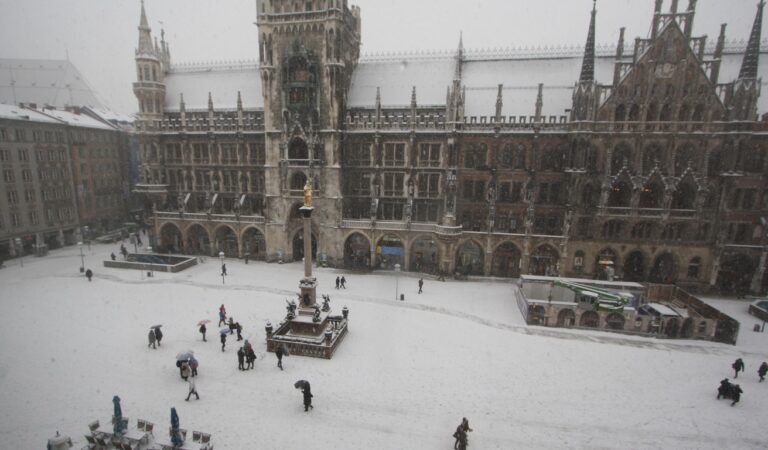 Munich in Winter: 48-Hour Bavarian City Break, Cozy Beer Halls & Nymphenburg Palace Guide